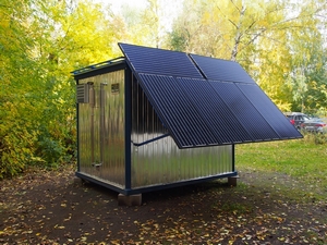 Солнечная батарея – использование в быту (макет дома)